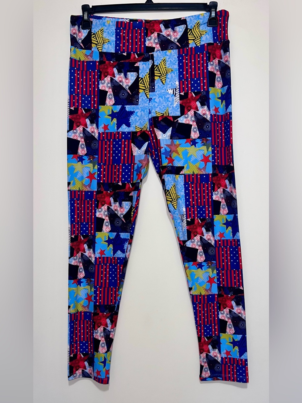 LuLaRoe TC Leggings Women's Americana Red White Blue Star Patchwork 12-18 EUC